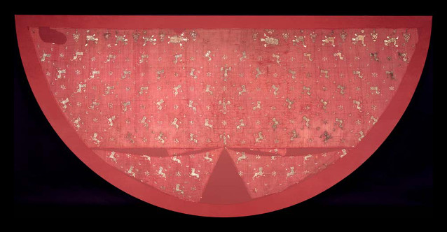 Císařský plášť Otta IV. z 12.století. Zdroj: webpages.megill.ca -Joanna Hobbins - Wirens String